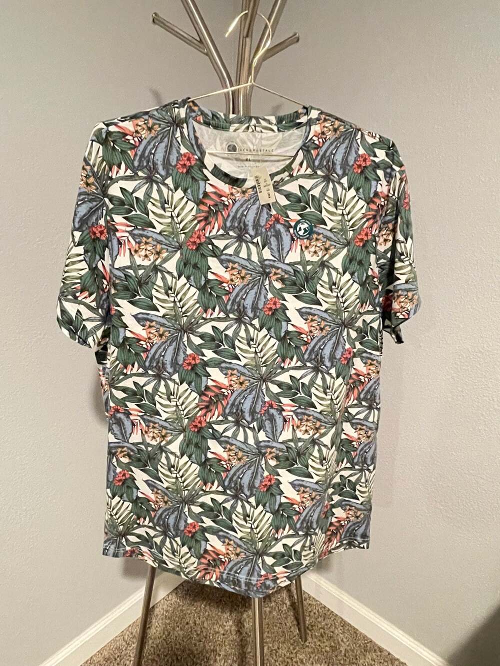 NWT Aeropostale Tropical Floral Graphic Tee Size XL